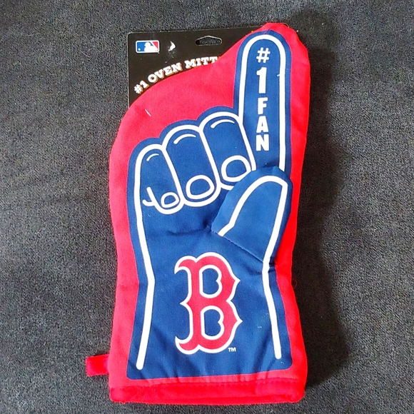 Red sox oven mitt - Picture 1 of 5